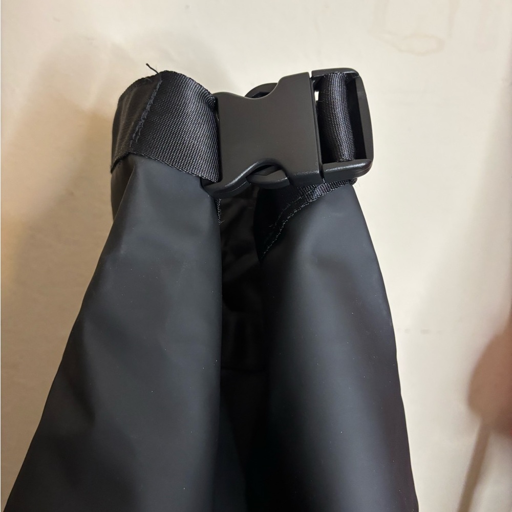 Hugo Boss Black Duffel Bag - Picture 5 of 8